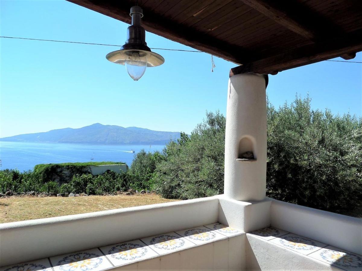 Case Al Mare - Terrazzi Panoramici E Ampio Giardino Санта Марина Салина Екстериор снимка