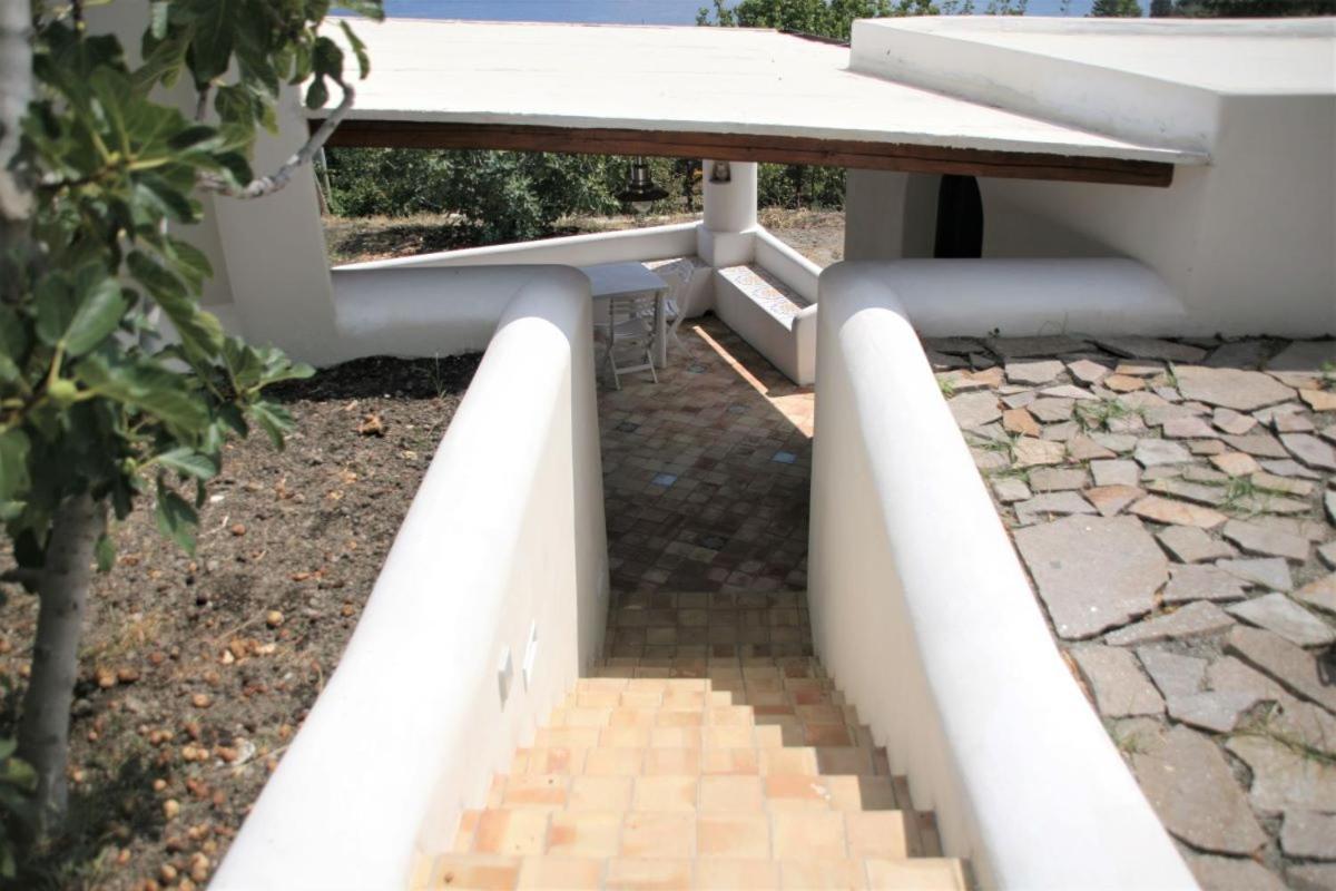 Case Al Mare - Terrazzi Panoramici E Ampio Giardino Санта Марина Салина Екстериор снимка