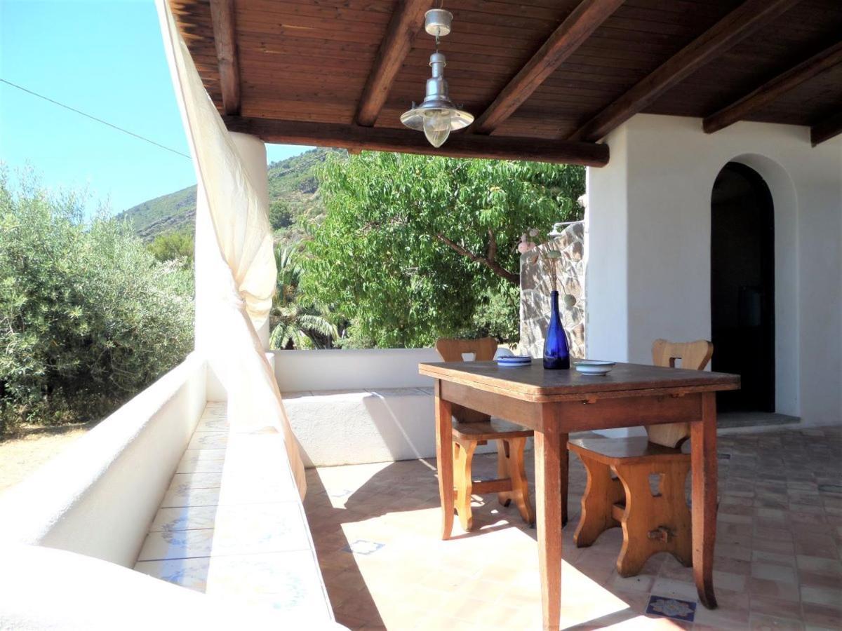 Case Al Mare - Terrazzi Panoramici E Ampio Giardino Санта Марина Салина Екстериор снимка