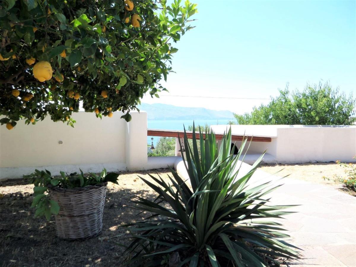 Case Al Mare - Terrazzi Panoramici E Ampio Giardino Санта Марина Салина Екстериор снимка