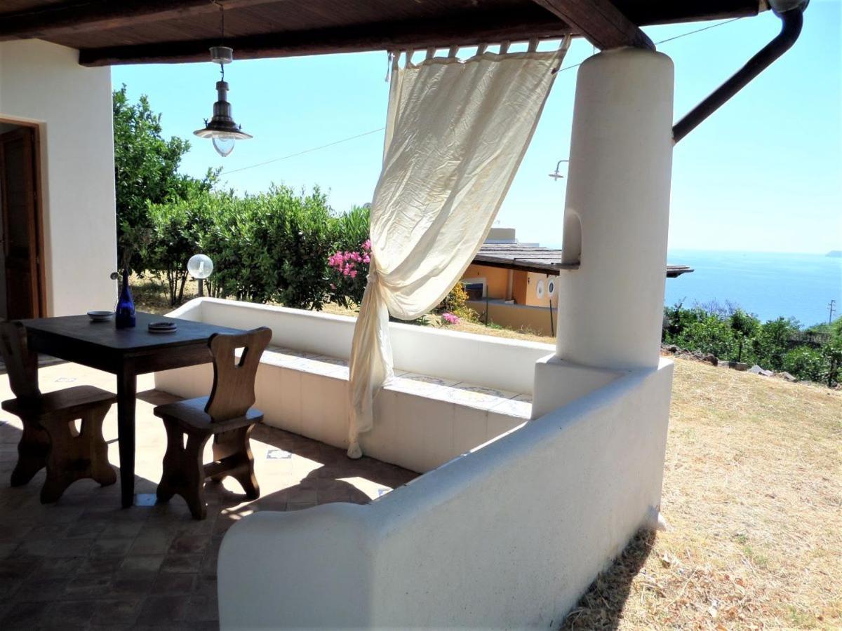 Case Al Mare - Terrazzi Panoramici E Ampio Giardino Санта Марина Салина Екстериор снимка
