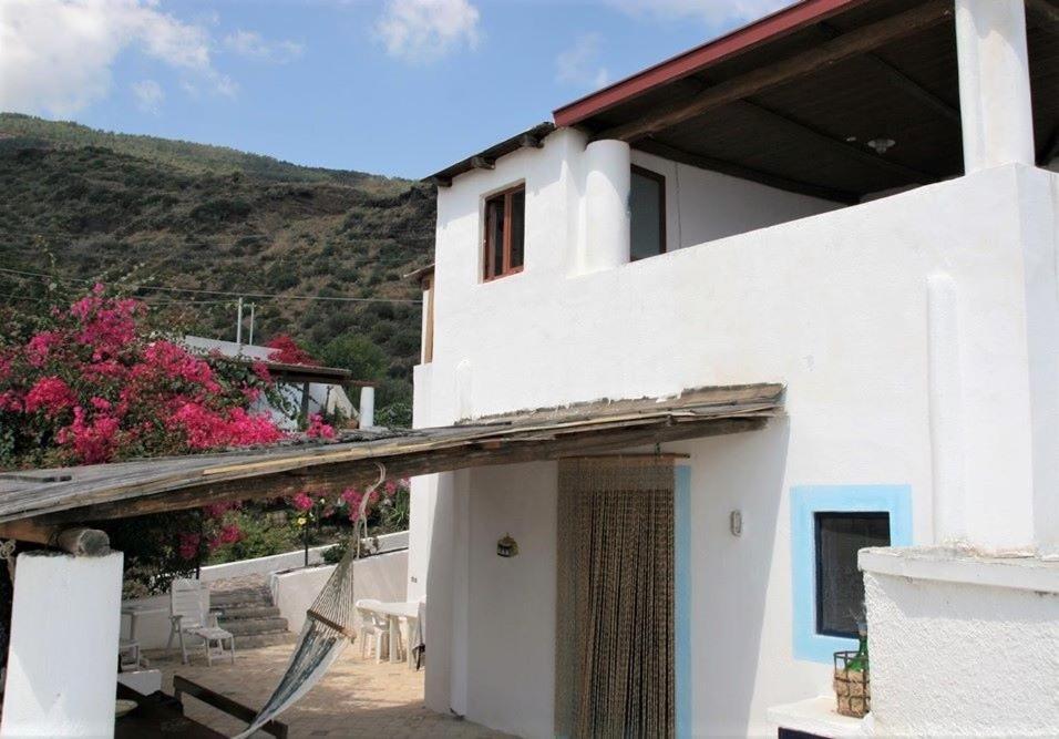 Case Al Mare - Terrazzi Panoramici E Ampio Giardino Санта Марина Салина Екстериор снимка